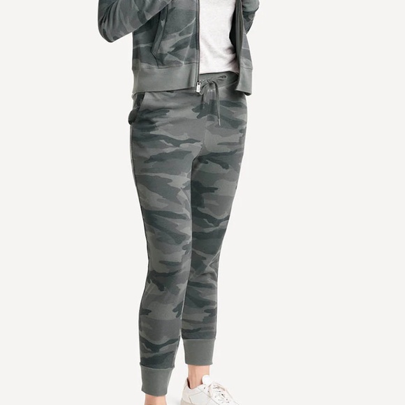 Splendid Camo Jogger Pant